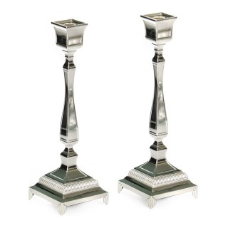 PAIRE DE BOUGEOIRS METAL